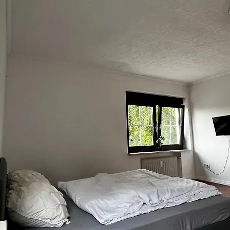 Moebliertes Am Geroweiher Appartement Mönchengladbach