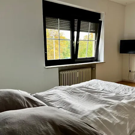 Moebliertes Am Geroweiher Appartement Mönchengladbach